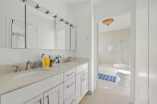 250 E 40th St, New York, NY 10016 - Photo 8