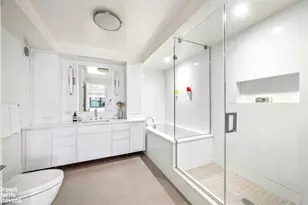 176 E 77th St, New York City, NY 10075 - Photo 10