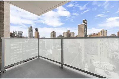 250 E 87th Street #26D, New York City, NY 10028 - Photo 2