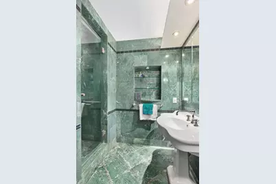 301 E 48th Street #8F, New York City, NY 10017 - Photo 6