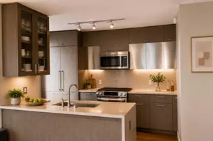 225 Rector Pl, New York City, NY 10280 - Photo 2