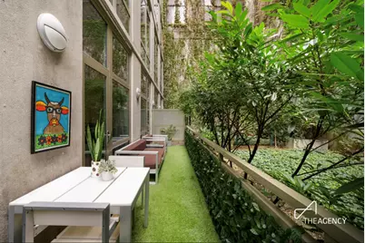 130 W 19th Street #THD, New York, NY 10011 - Photo 1