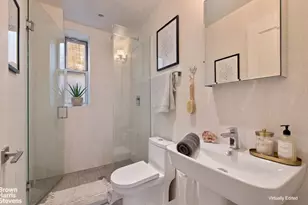 204 W 10th St, New York City, NY 10014 - Photo 10