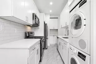 215 W 92nd St, New York City, NY 10025 - Photo 2