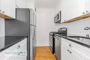 245 E 54th St, New York, NY 10022 - Photo 4