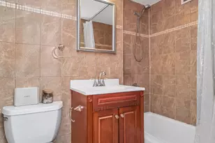 220 E 57th St, New York City, NY 10022 - Photo 6