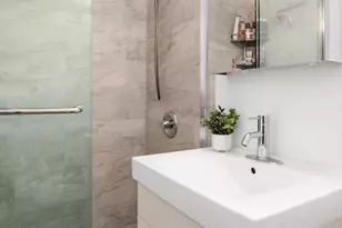 40 Clinton St, New York City, NY 11201 - Photo 4