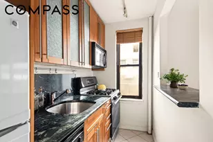 208 E 70th St, New York, NY 10021 - Photo 2
