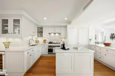 18 Gramercy Park S #14, New York City, NY 10003 - Photo 8