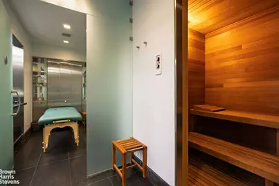 18 Gramercy Park S #14, New York, NY 10003 - Photo 32
