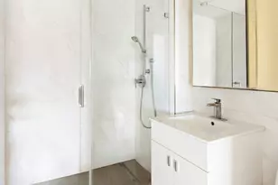171 W 131st St, New York, NY 10027 - Photo 2
