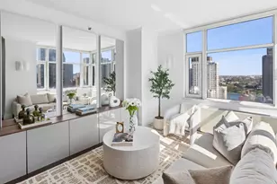 404 E 76th St, New York City, NY 10021 - Photo 2