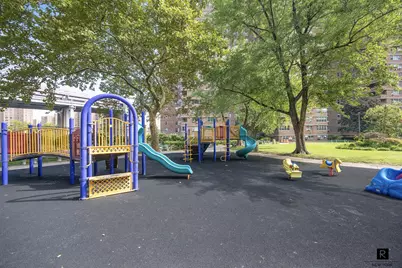 477 Fdr Drive #M-1602, New York City, NY 10002 - Photo 22