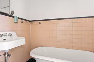 571 40th St, New York City, NY 11232 - Photo 8