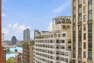 351 E 51st St, New York City, NY 10022 - Photo 12