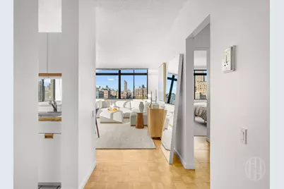 45 W 67th Street #14H, New York, NY 10023 - Photo 12