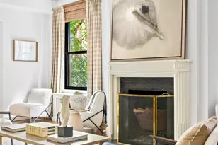 131 E 69th St, New York City, NY 10021 - Photo 2