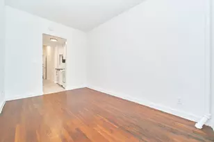 353 W 44th St, New York City, NY 10036 - Photo 4