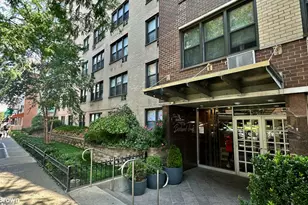 37-31 73rd St, New York City, NY 11372 - Photo 16