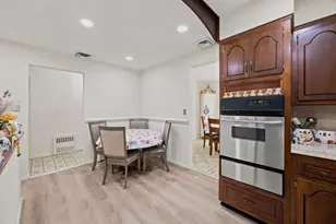 293 85th Ave, New York City, NY 11001 - Photo 10