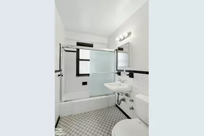 385 Grand Street #L1108, New York City, NY 10002 - Photo 10
