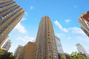 400 E 70th St, New York, NY 10021 - Photo 10