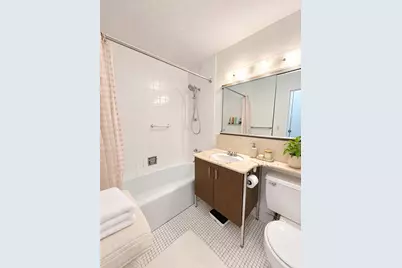 3333 Henry Hudson Parkway W #8L, Bronx, NY 10463 - Photo 8