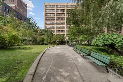 300 W 110th Street #6H, New York City, NY 10026 - Photo 8
