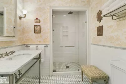 32 W 74th Street #1, New York City, NY 10023 - Photo 26