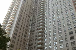 300 E 40th St, New York City, NY 10016 - Photo 6
