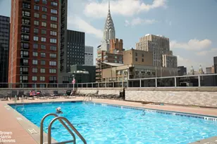 300 E 40th St, New York City, NY 10016 - Photo 4