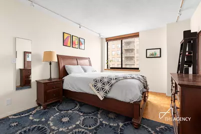 250 E 40th Street #22E, New York City, NY 10016 - Photo 2