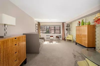 165 E 72nd Street #3E, New York City, NY 10021 - Photo 8