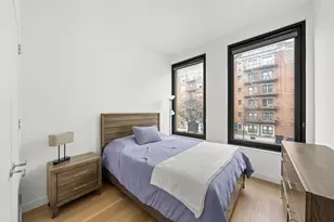 21-21 31st St, New York City, NY 11105 - Photo 10