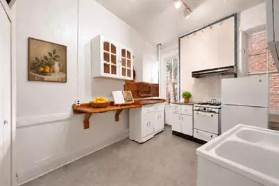 344 W 11th Street #3E, New York City, NY 10014 - Photo 2