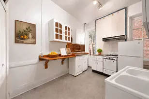 344 W 11th St, New York City, NY 10014 - Photo 2