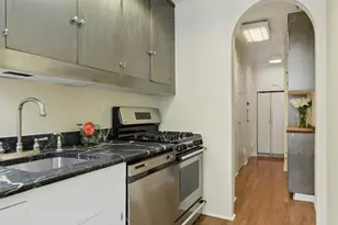 24 W 55th St, New York City, NY 10019 - Photo 6