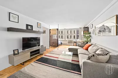 310 E 70th Street #5G, New York, NY 10021 - Photo 1