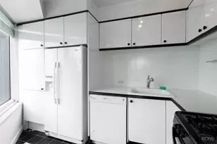 150 W 56th St, New York City, NY 10019 - Photo 10