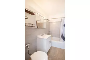 515 E 7th St, New York City, NY 11218 - Photo 10