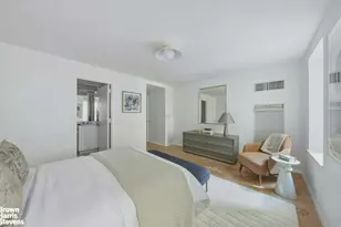 106 Central Park S, New York, NY 10019 - Photo 22