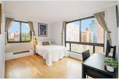 203 W 90th Street #PHE, New York, NY 10024 - Photo 4