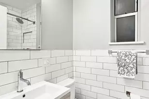 150 E 83rd St, New York City, NY 10028 - Photo 4