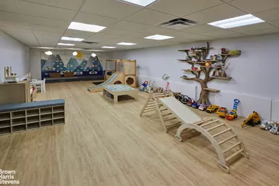 20 Pine Street #1213, New York City, NY 10005 - Photo 18
