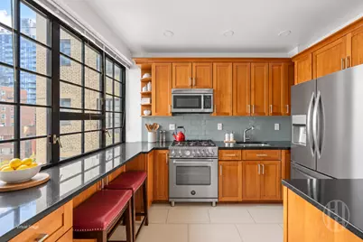 211 E 35th Street #8E, New York, NY 10016 - Photo 10