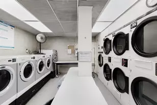 211 E 53rd St, New York City, NY 10022 - Photo 10
