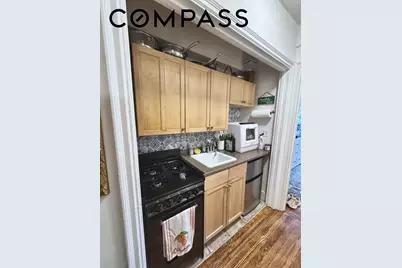 433 W 34th Street #4D, New York City, NY 10001 - Photo 6