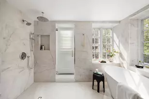 436 W 20th St, New York City, NY 10011 - Photo 8