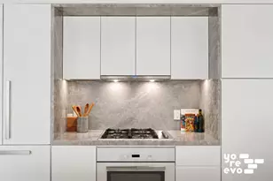 142 W 19th St, New York City, NY 10011 - Photo 8