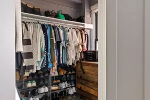 319 E 50th St, New York City, NY 10022 - Photo 8